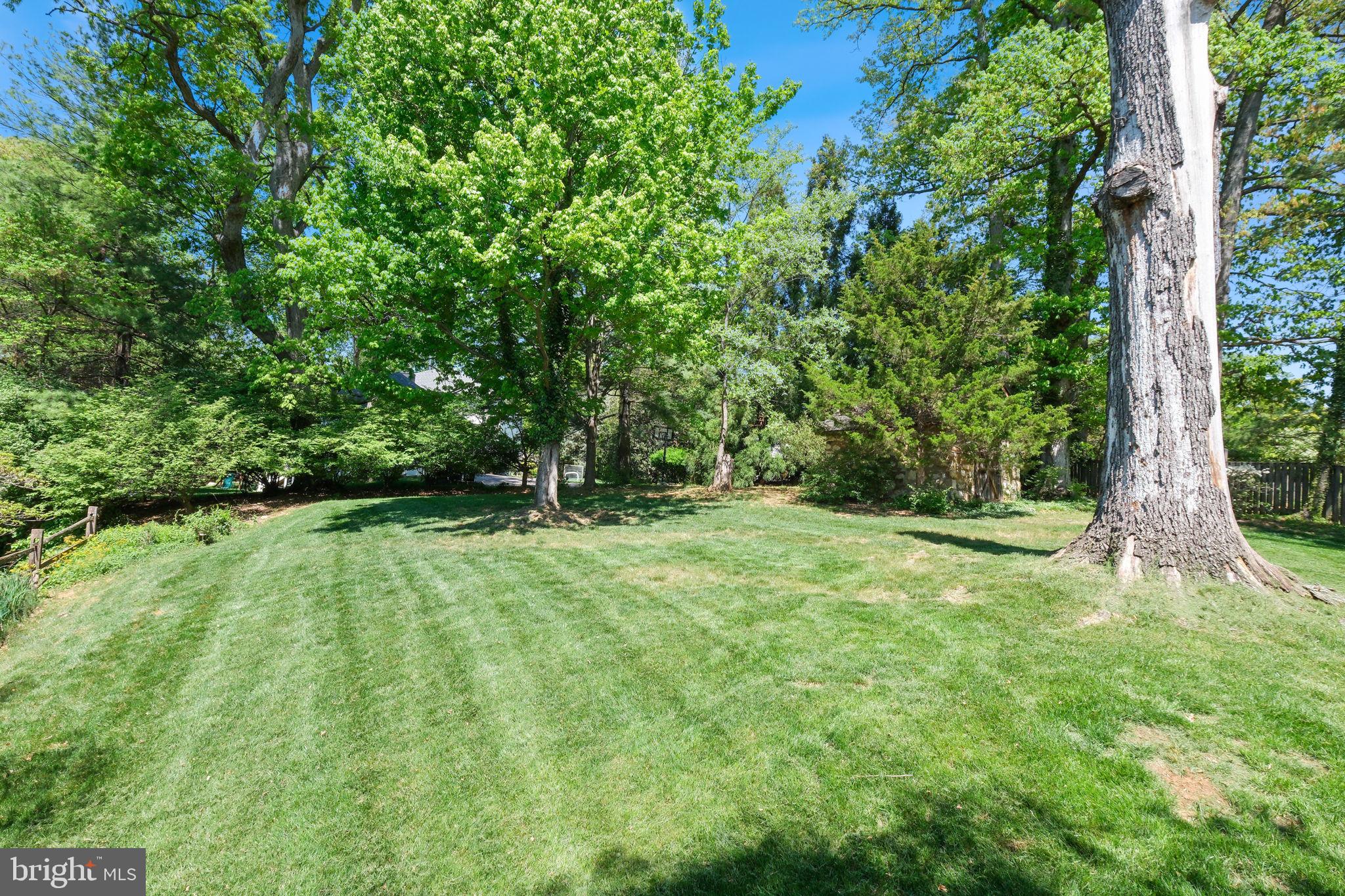 9 MAGIC MOUNTAIN COURT