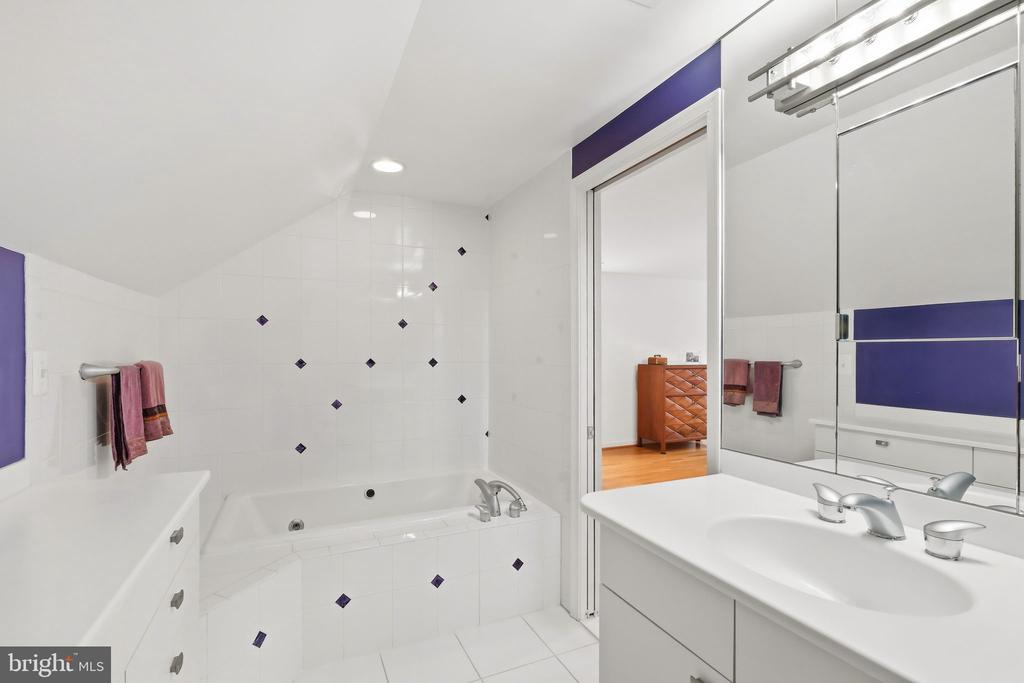 1106 PIPESTEM PLACE