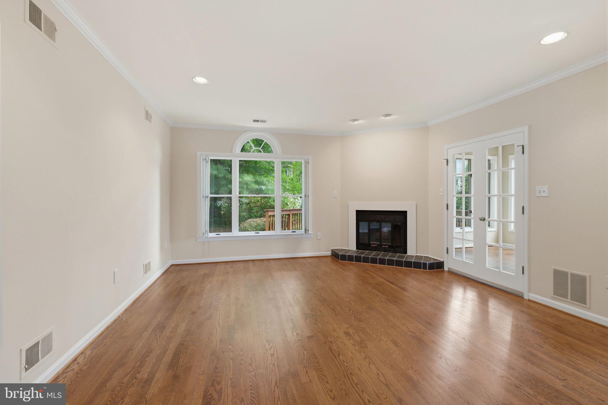 1429 LONGHILL DRIVE