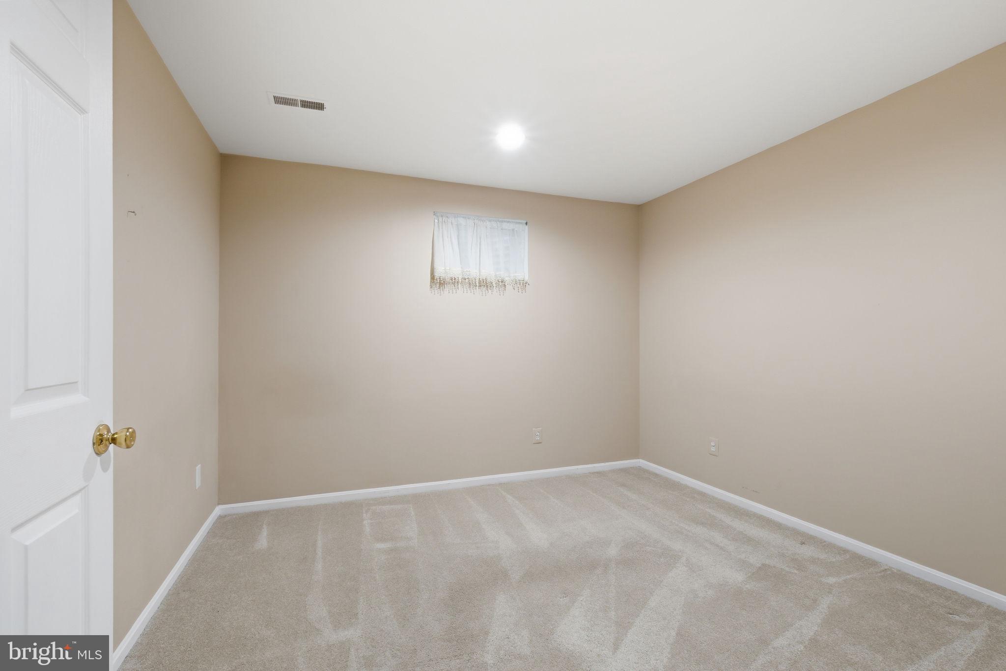 12213 GALESVILLE DRIVE