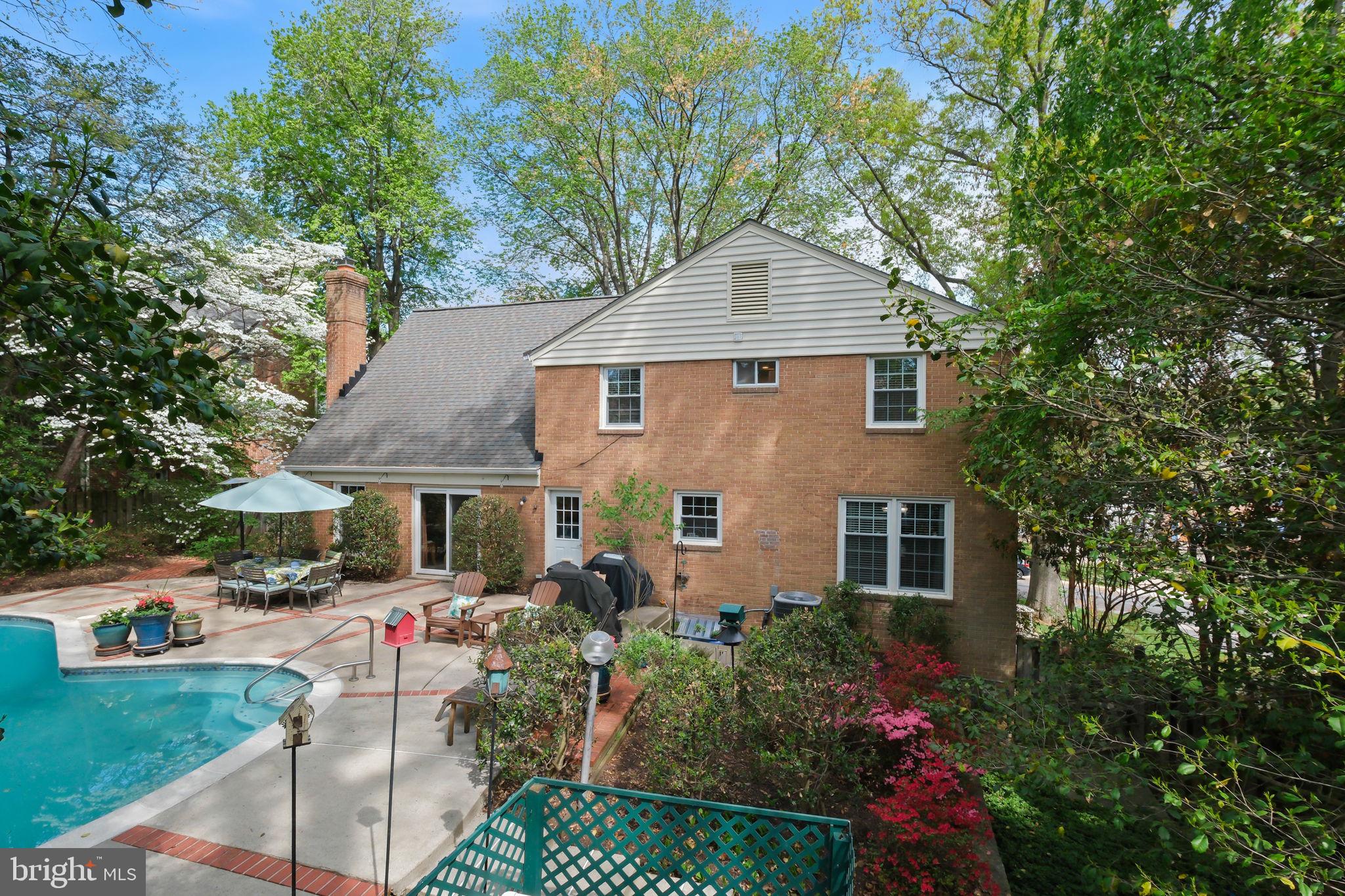 7006 OLD CABIN LANE