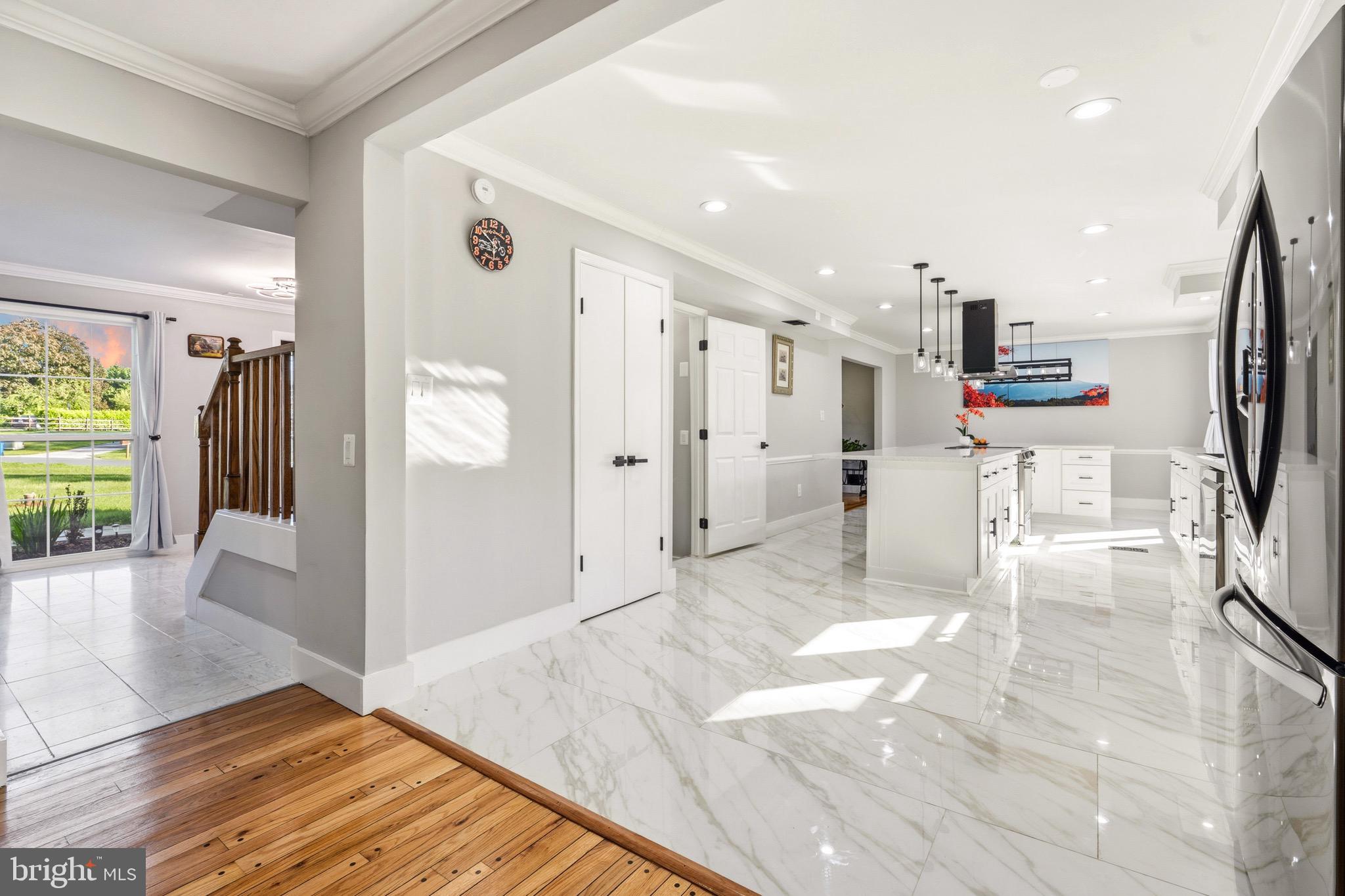 8701 LOCHAVEN DRIVE