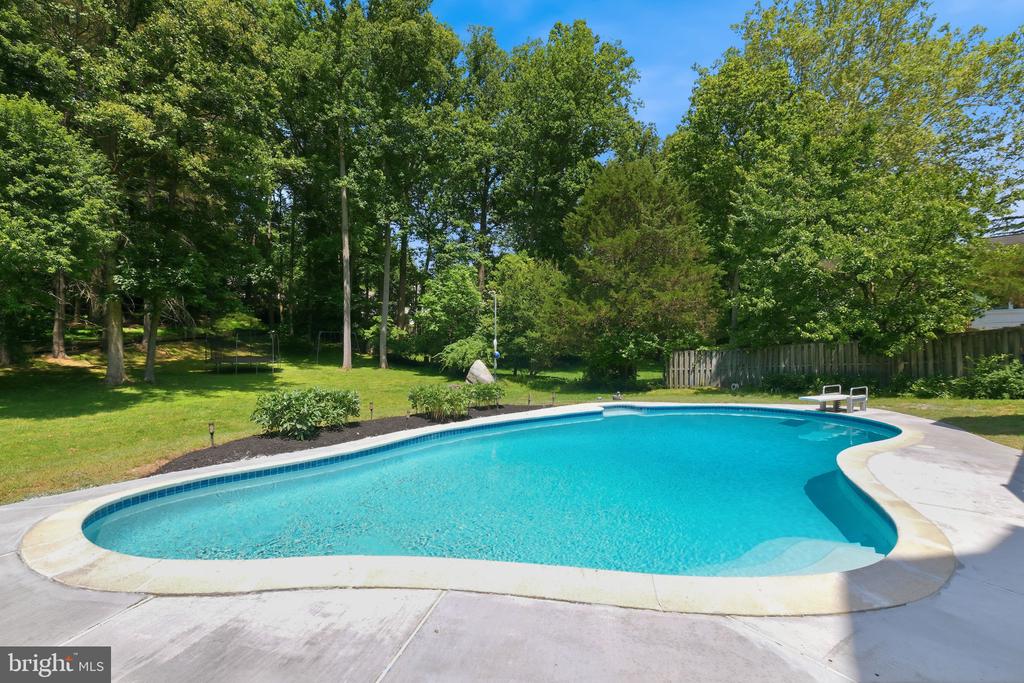 13 TRAILRIDGE COURT