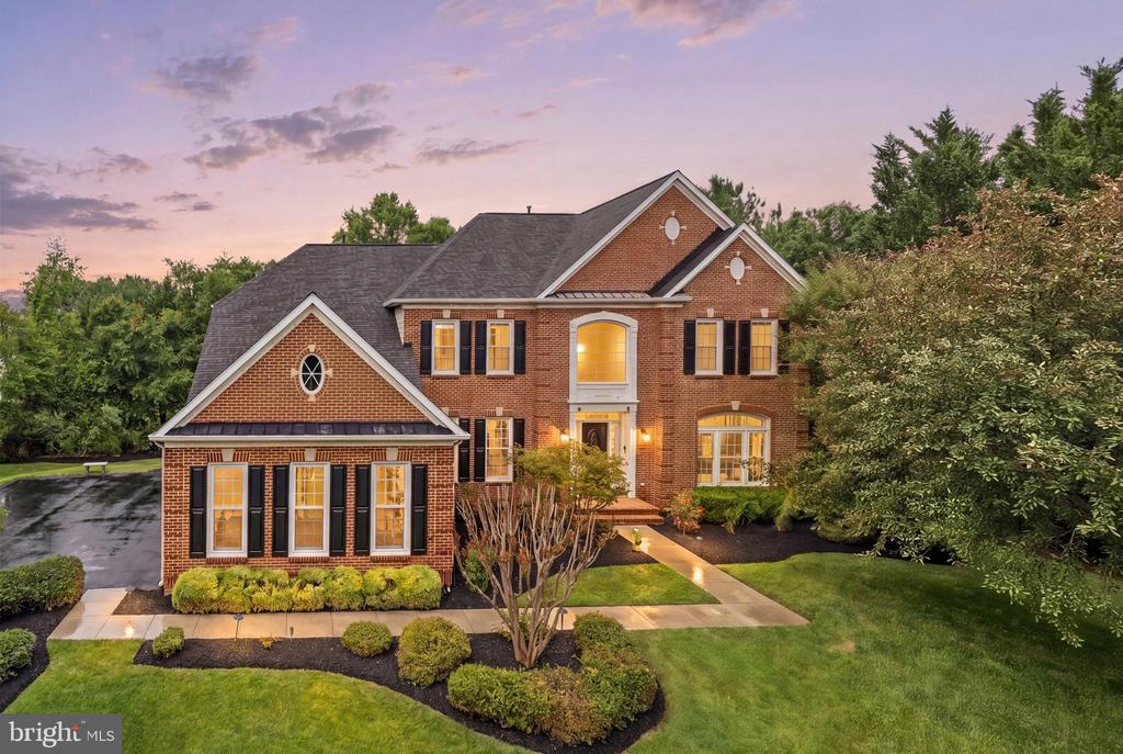 9313 HARRISONS FARM WAY