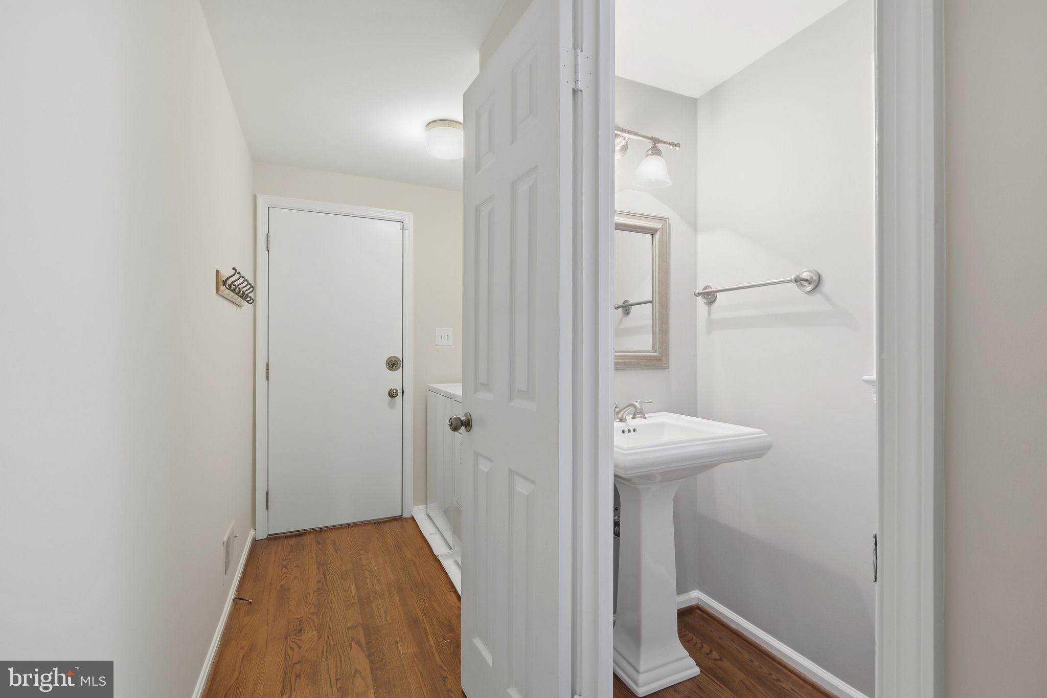 1429 LONGHILL DRIVE