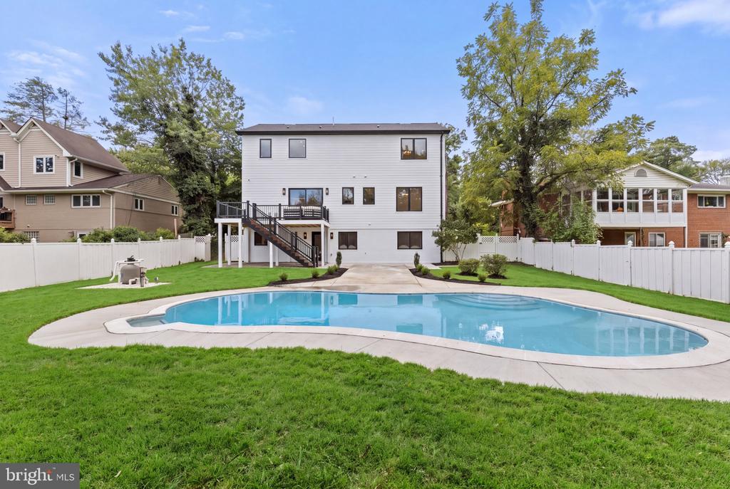 9331 E PARKHILL DRIVE