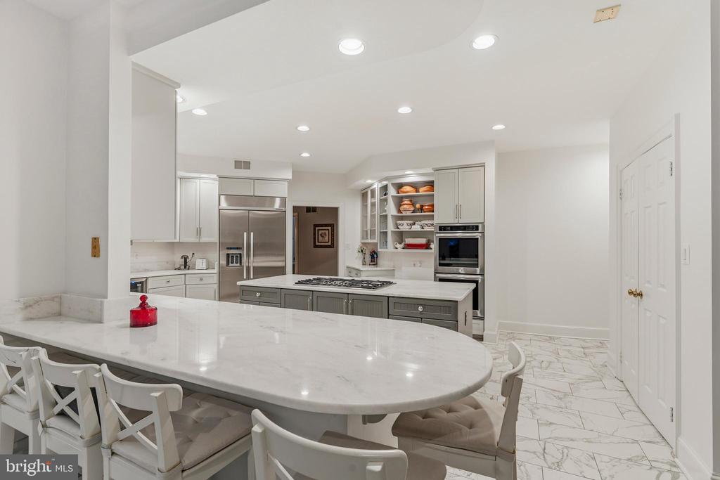 10005 APPLE HILL COURT