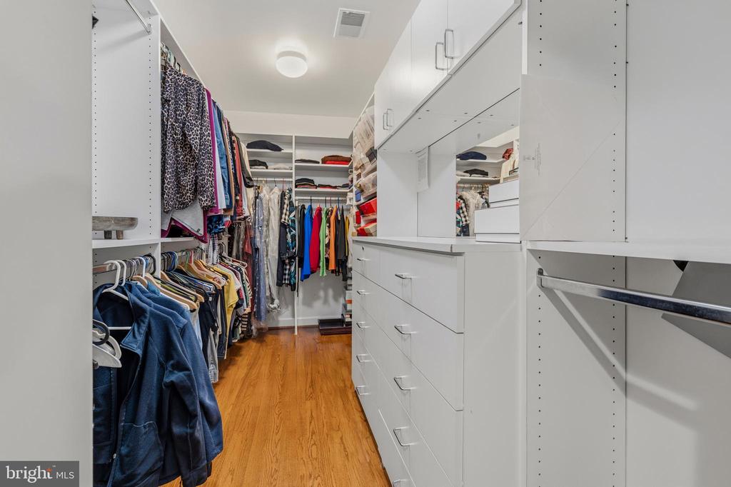 10005 APPLE HILL COURT