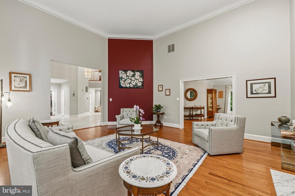 10005 APPLE HILL COURT