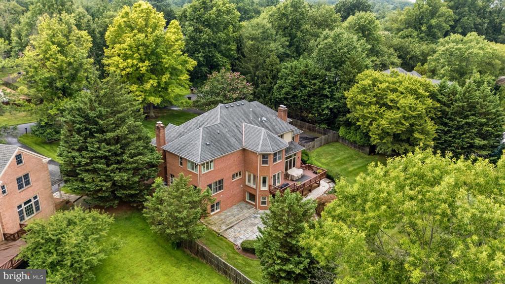 10005 APPLE HILL COURT