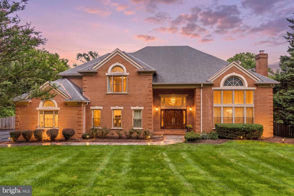 10005 APPLE HILL COURT