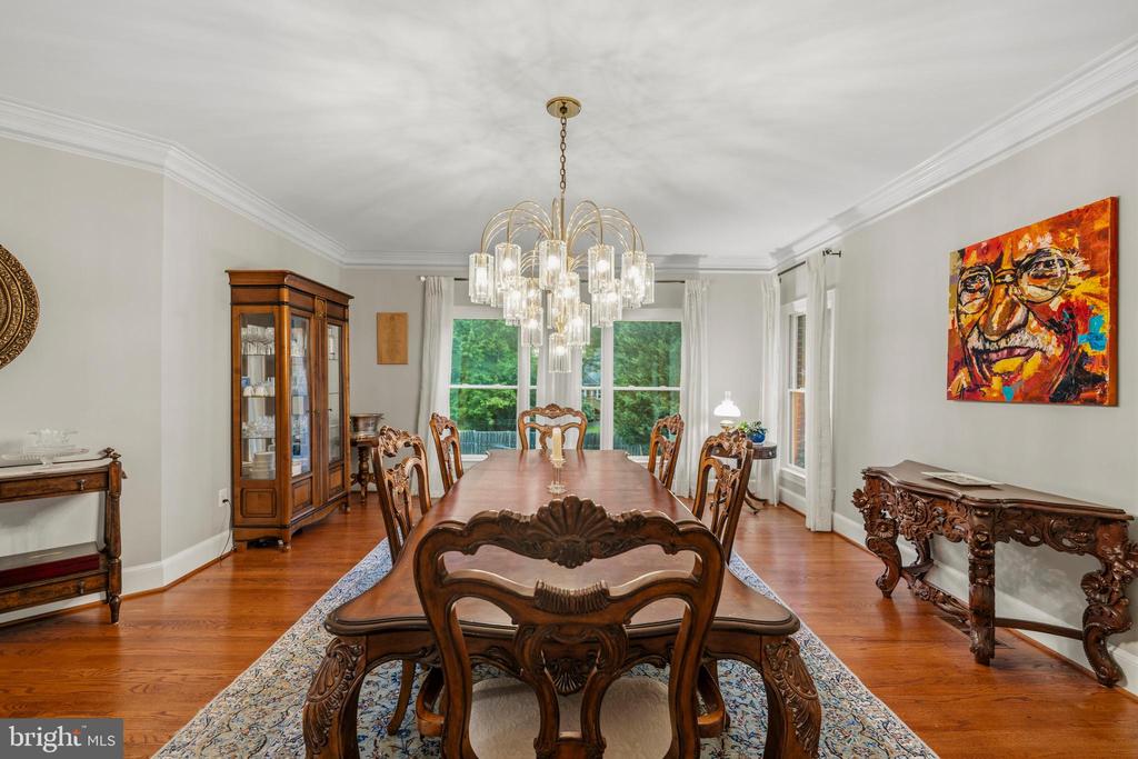 10005 APPLE HILL COURT
