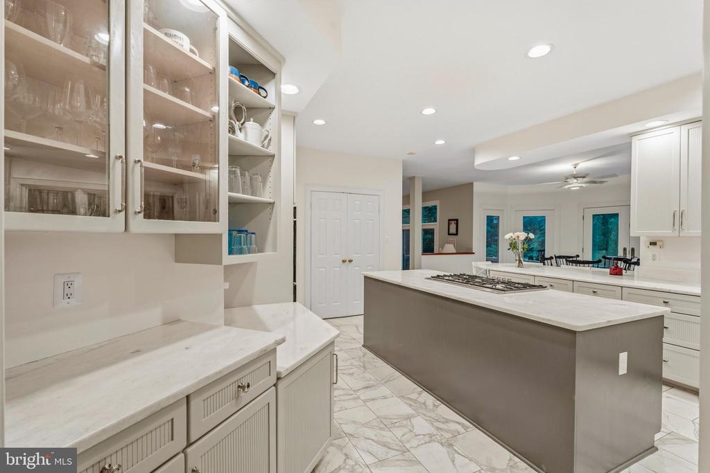 10005 APPLE HILL COURT
