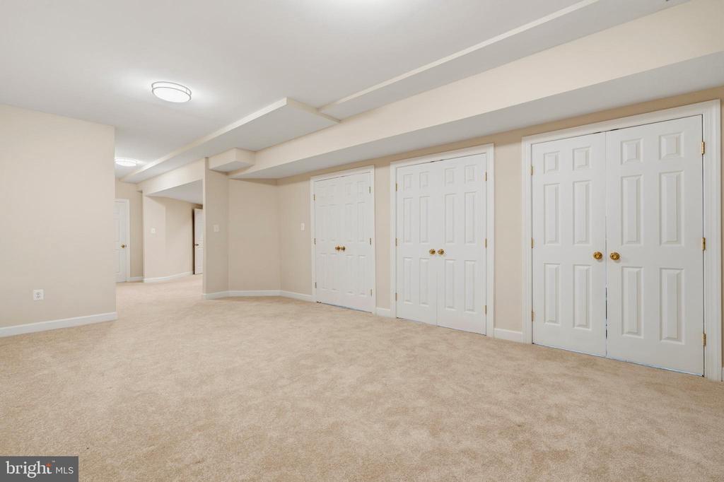 10005 APPLE HILL COURT
