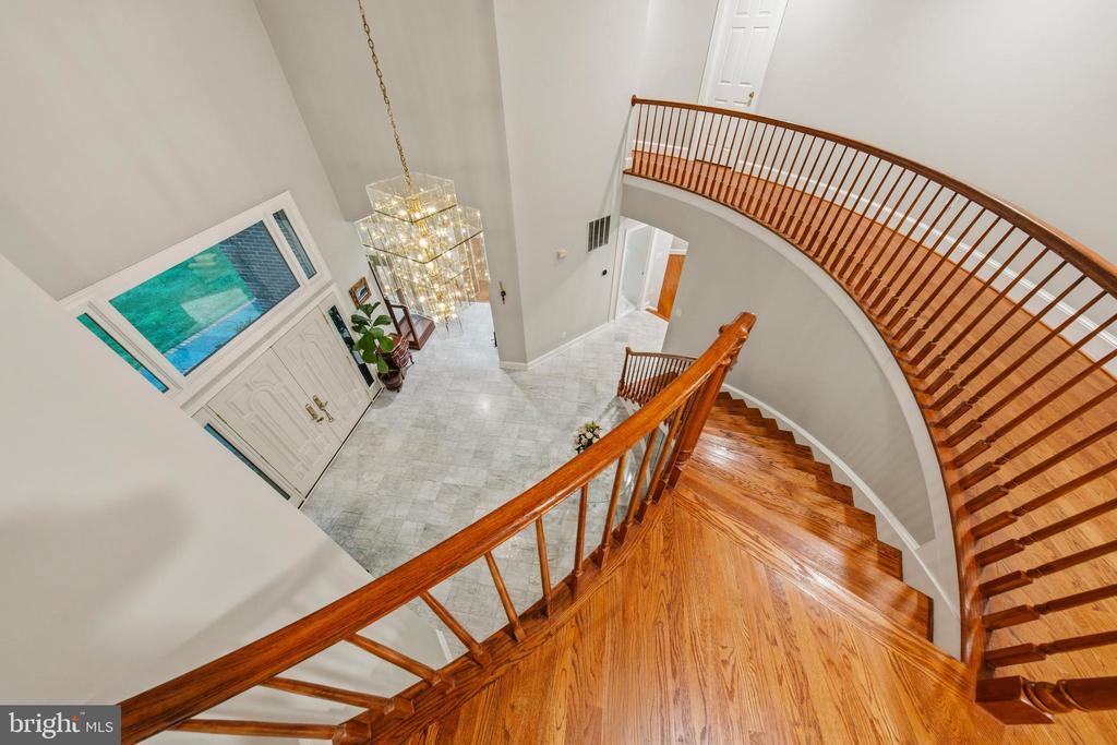 10005 APPLE HILL COURT