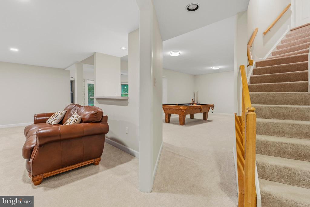 10005 APPLE HILL COURT