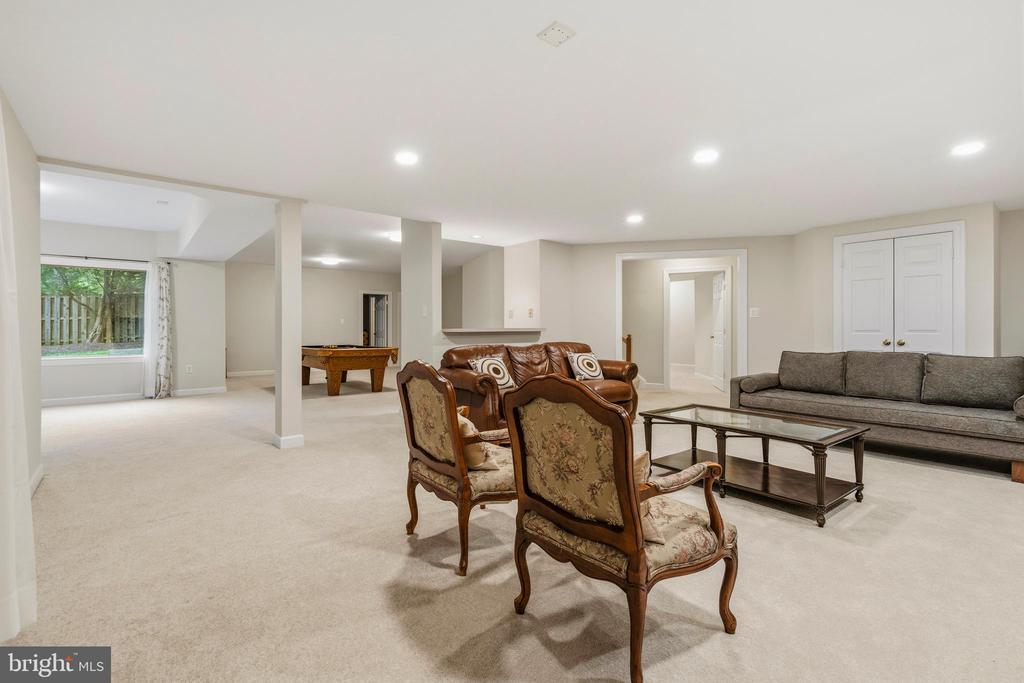 10005 APPLE HILL COURT