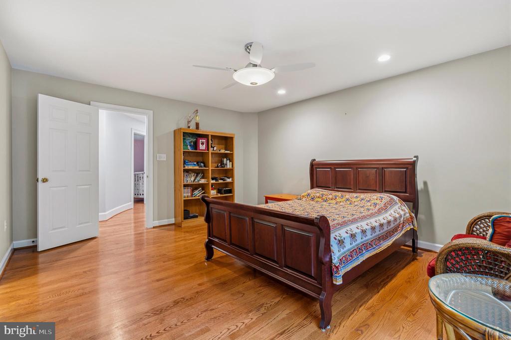 10005 APPLE HILL COURT