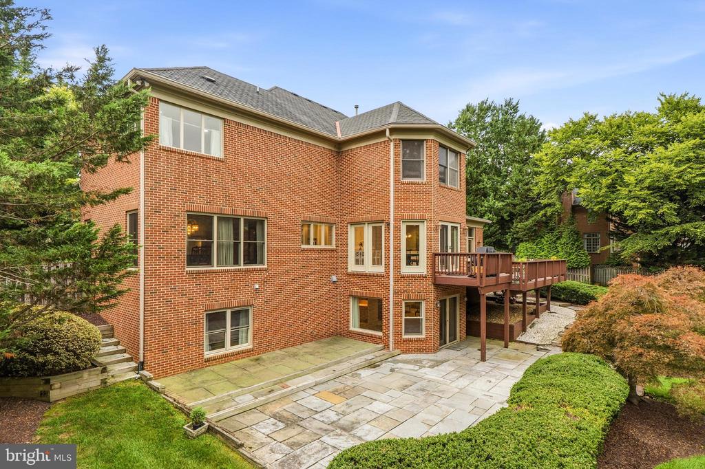 10005 APPLE HILL COURT