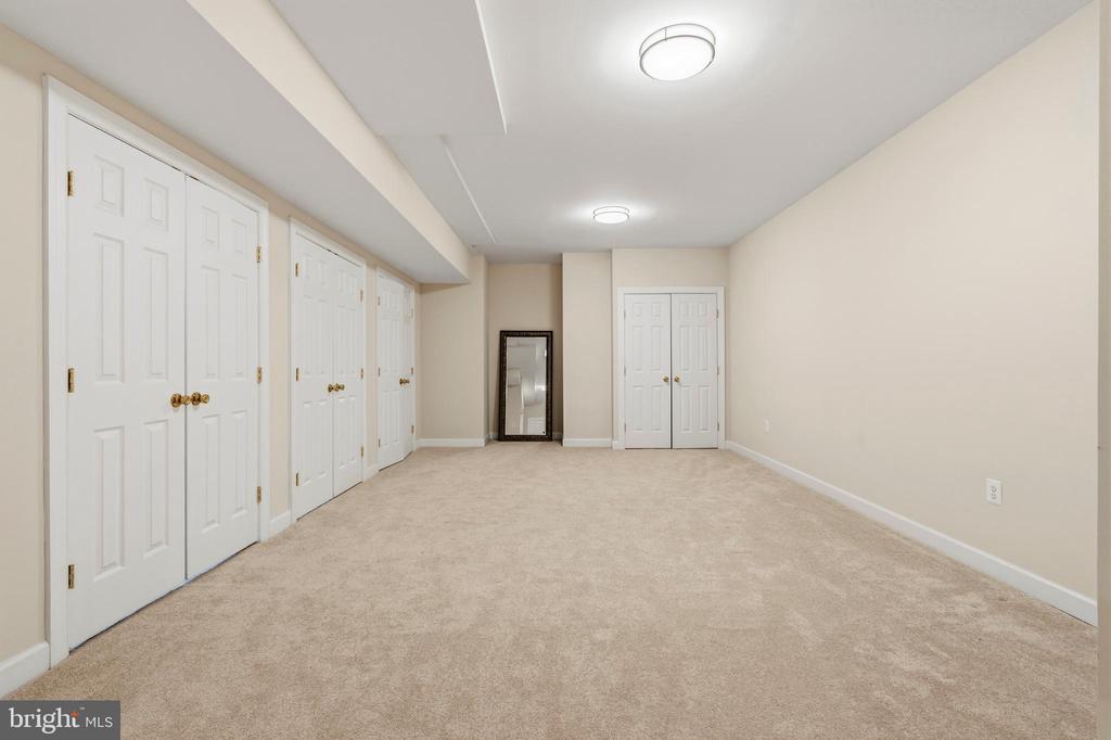 10005 APPLE HILL COURT