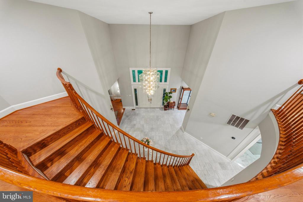 10005 APPLE HILL COURT