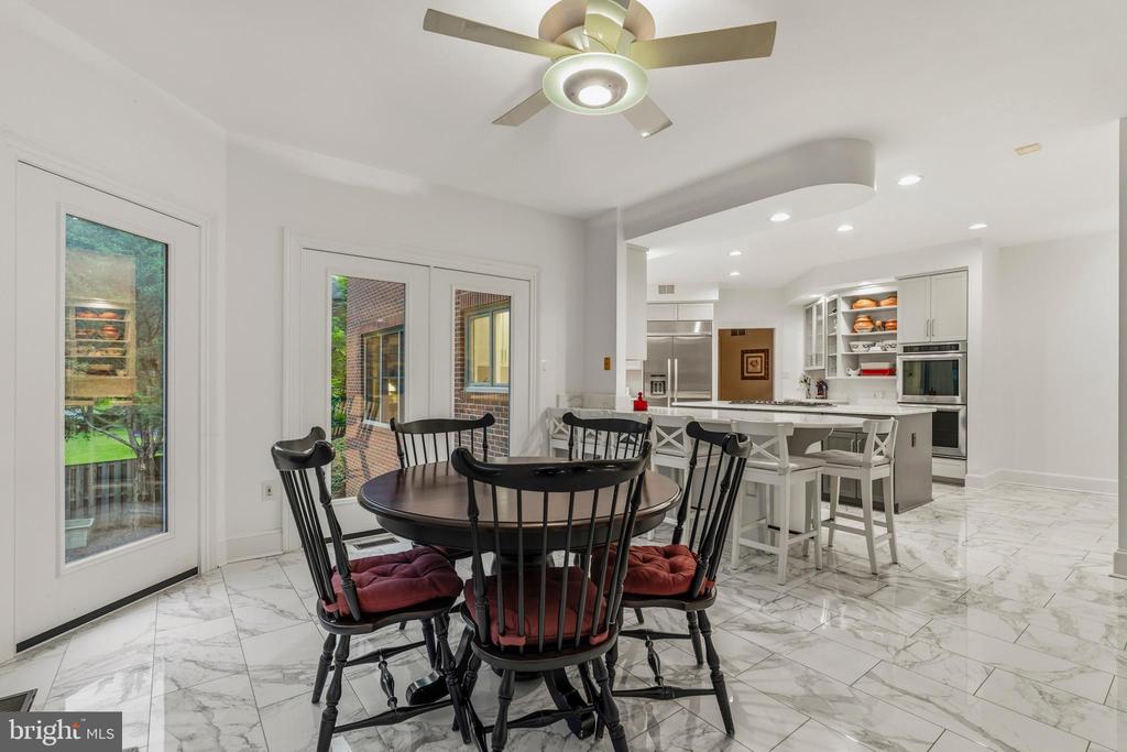 10005 APPLE HILL COURT