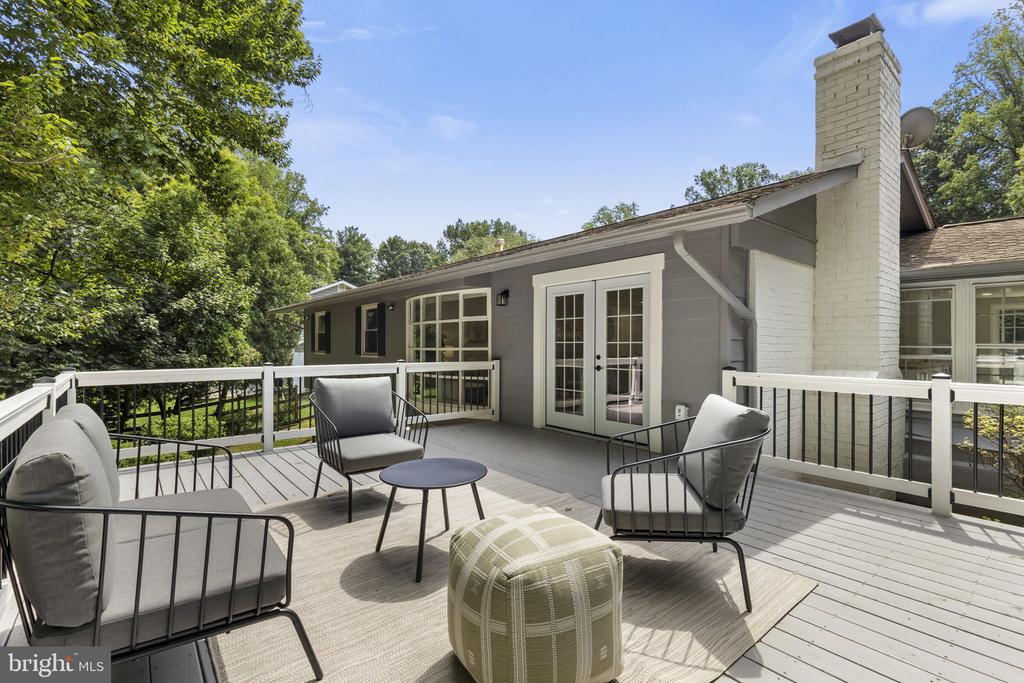 6621 SULKY LANE