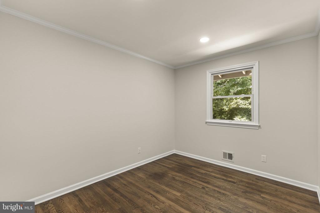 6621 SULKY LANE