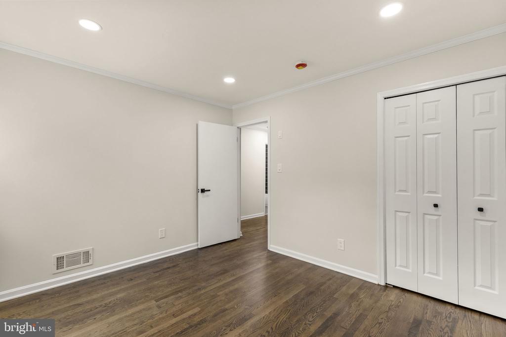6621 SULKY LANE