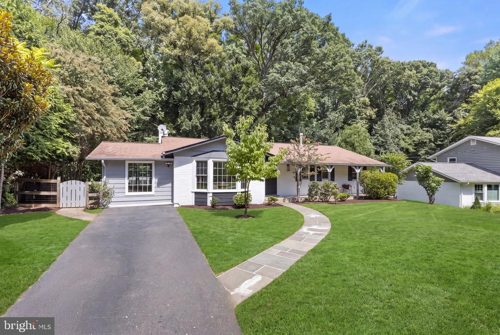 6621 SULKY LANE