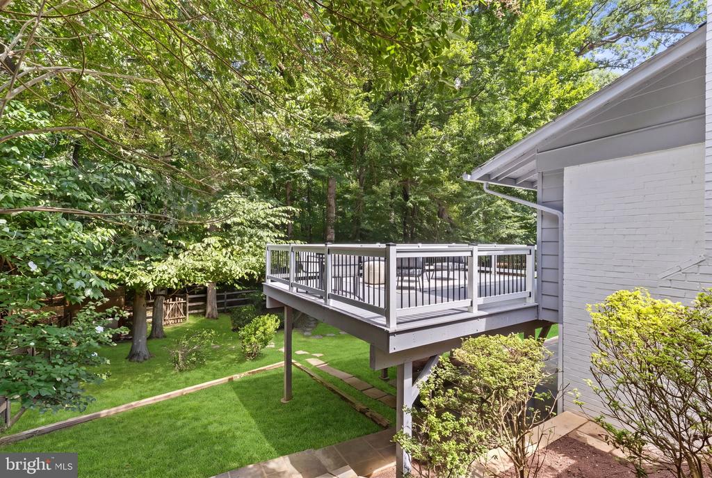 6621 SULKY LANE