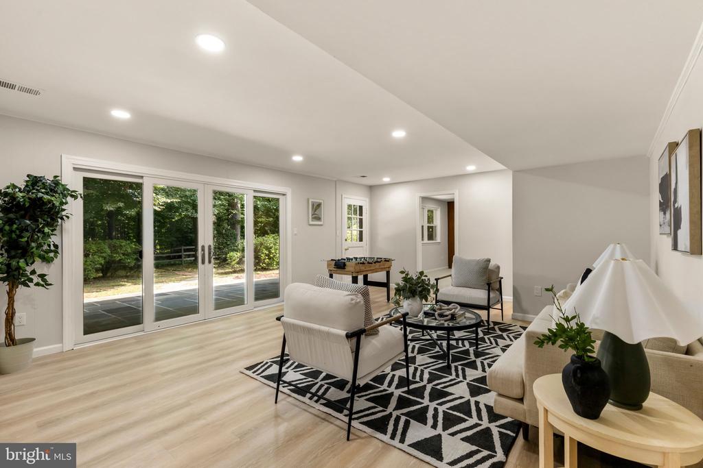 6621 SULKY LANE