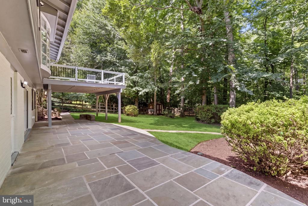 6621 SULKY LANE