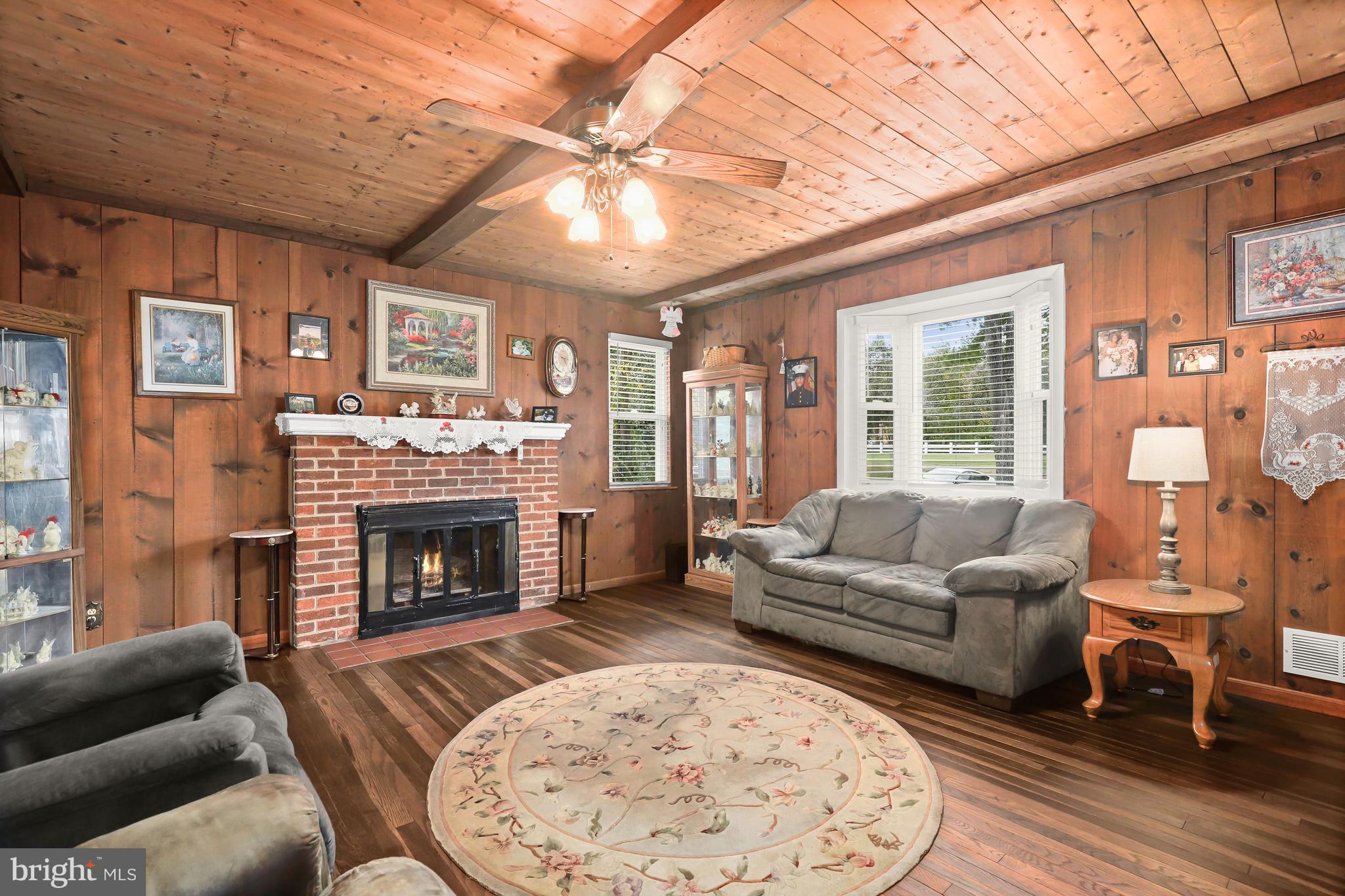 12811 Woodmore Rd