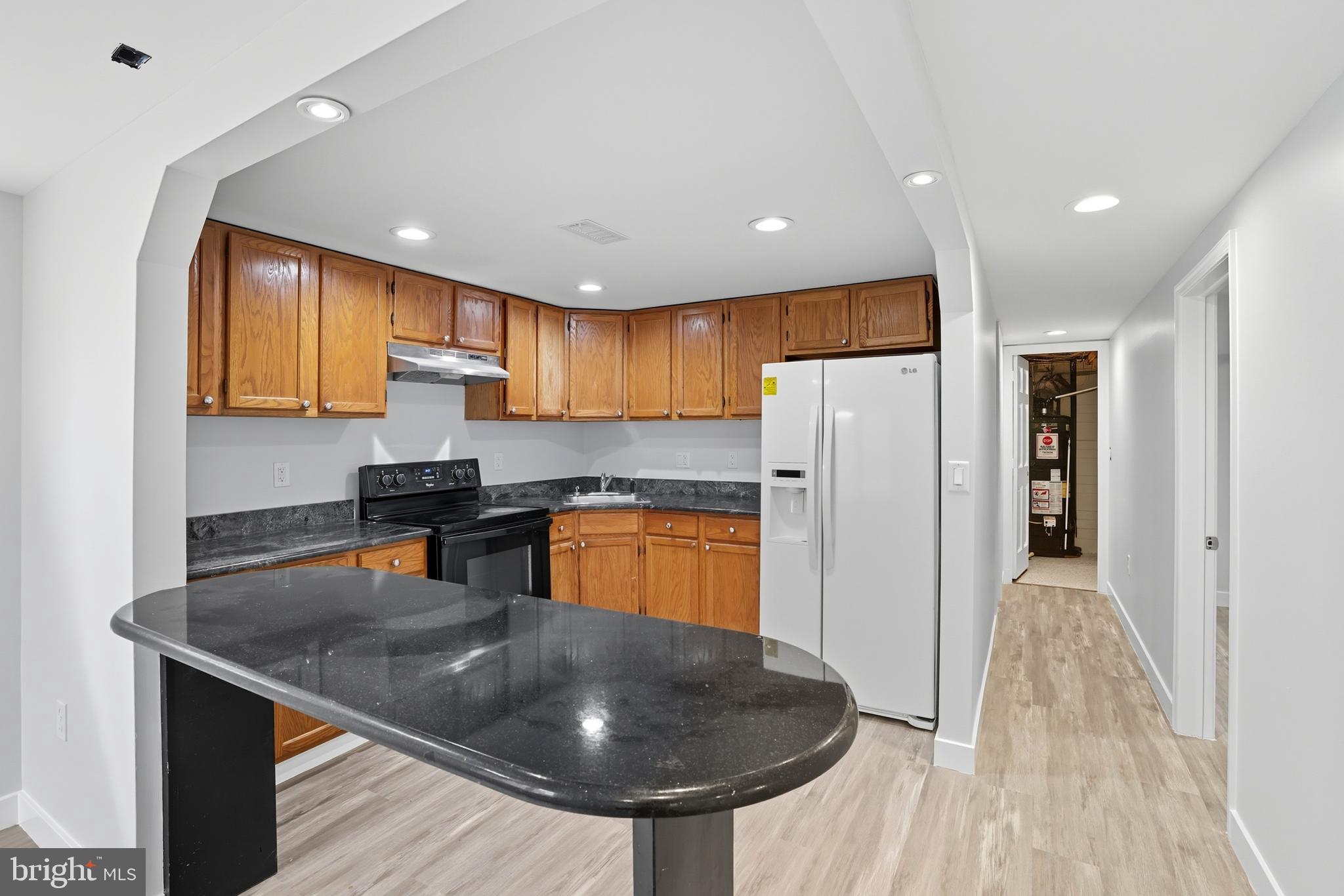 5117 HOLLYWOOD ROAD