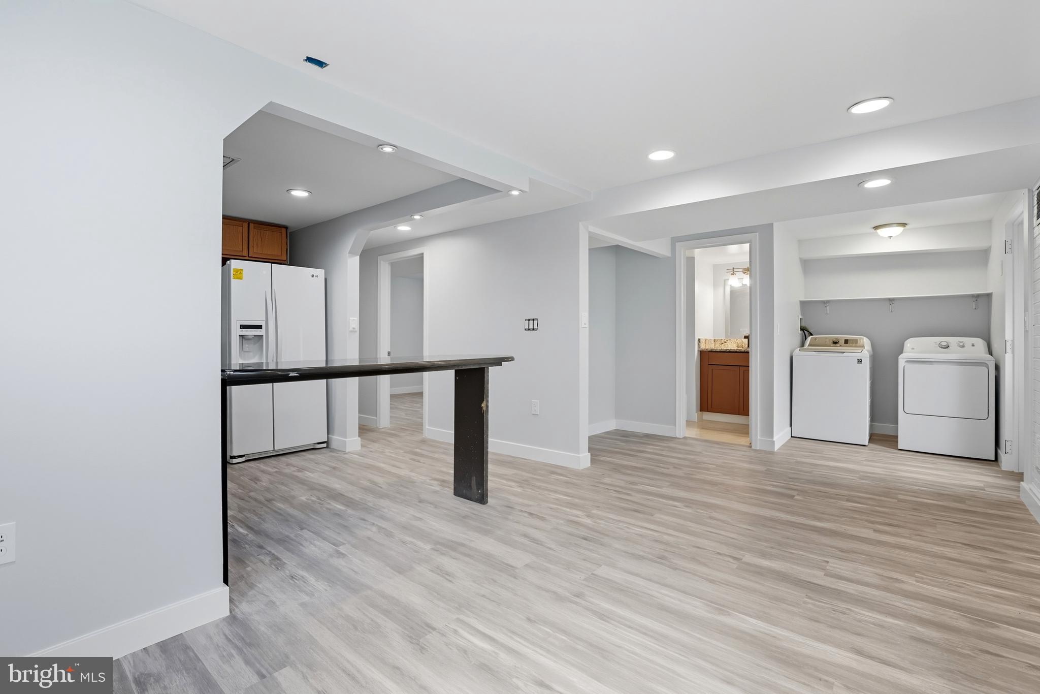 5117 HOLLYWOOD ROAD