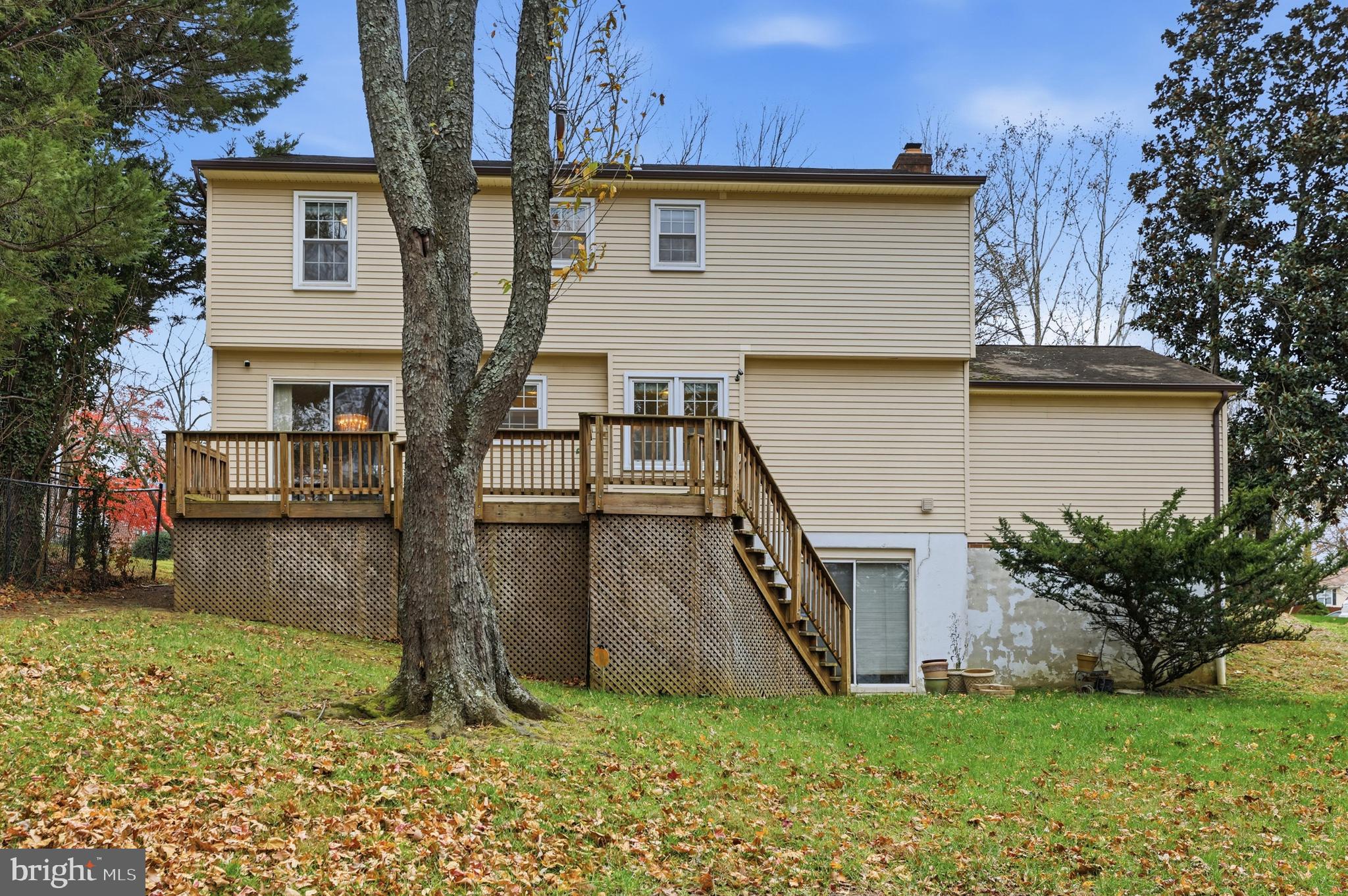 2520 BELLEFIELD COURT