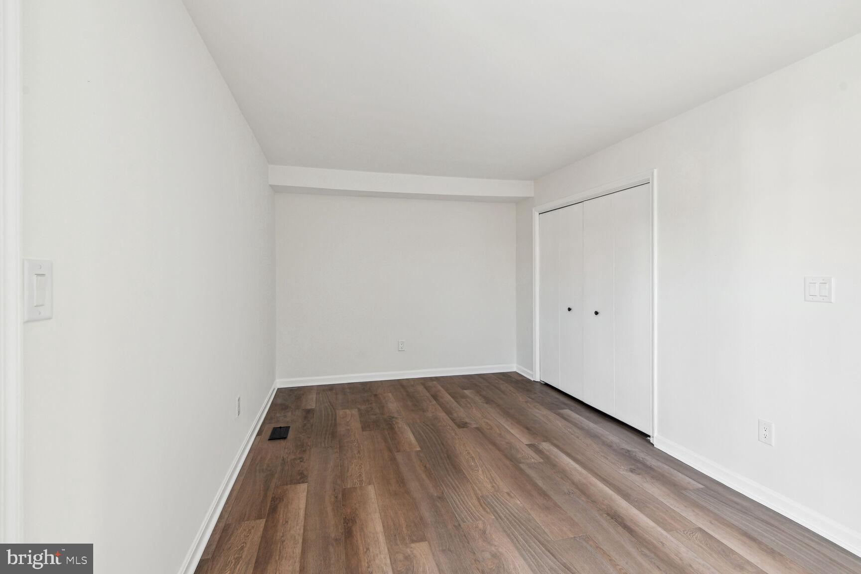 33-F Queen Anne Way
