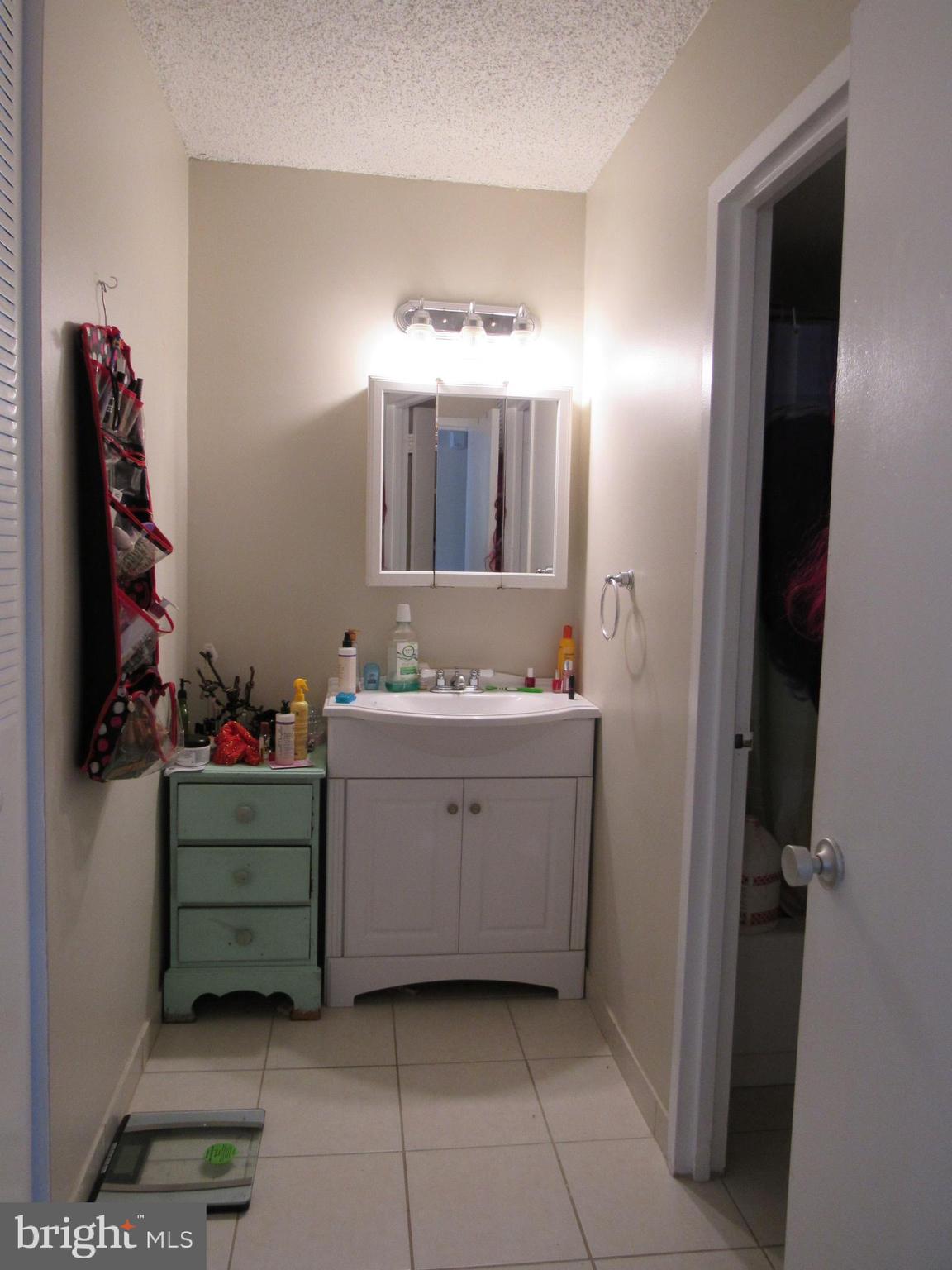 1225 MARTHA CUSTIS DR #513