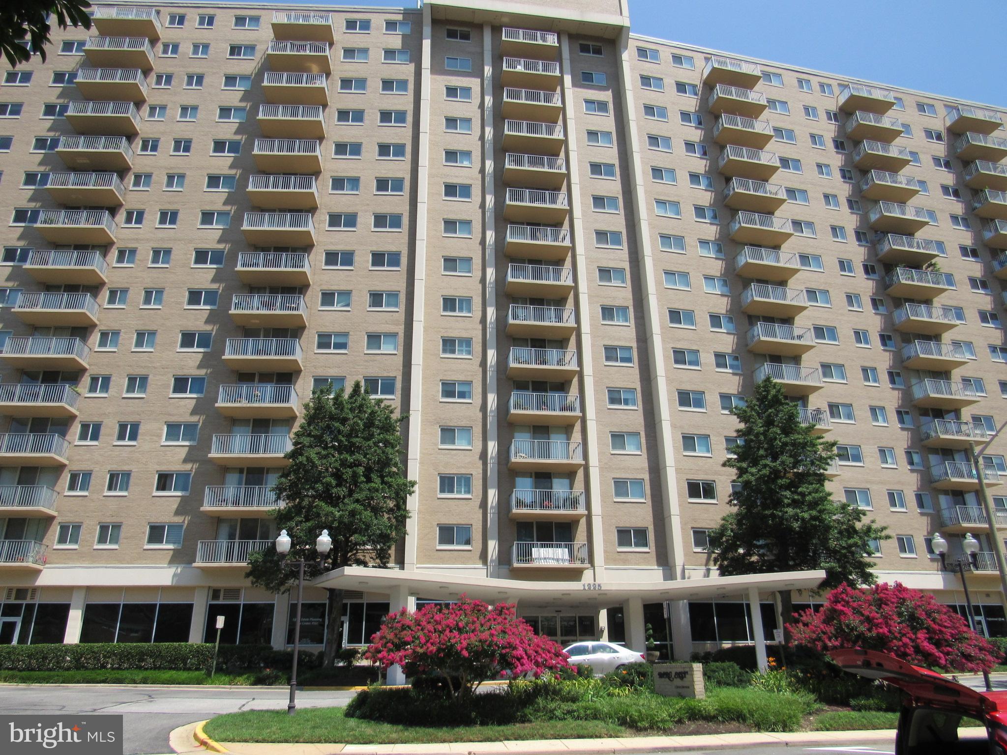 1225 MARTHA CUSTIS DR #513