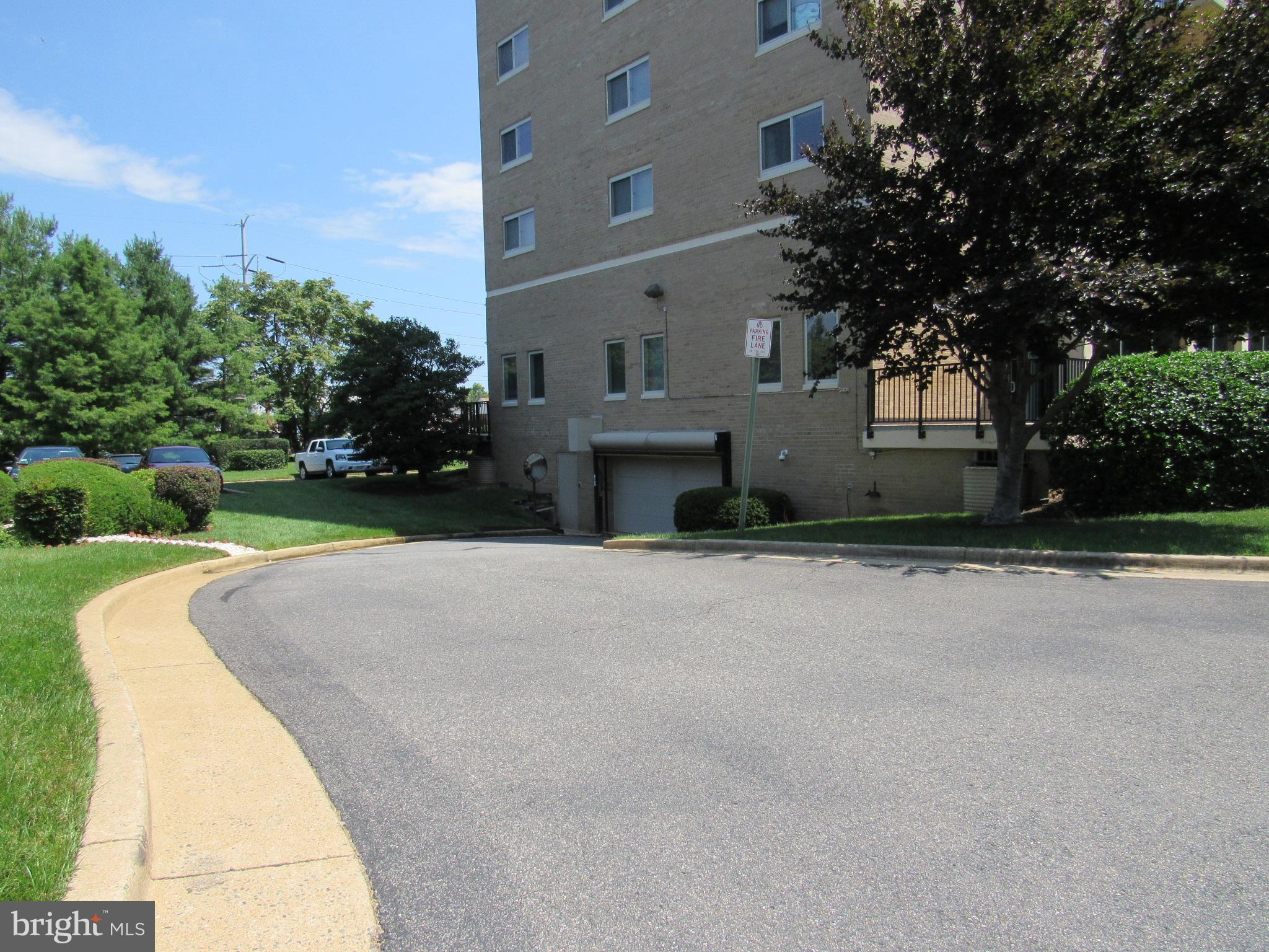 1225 MARTHA CUSTIS DR #513