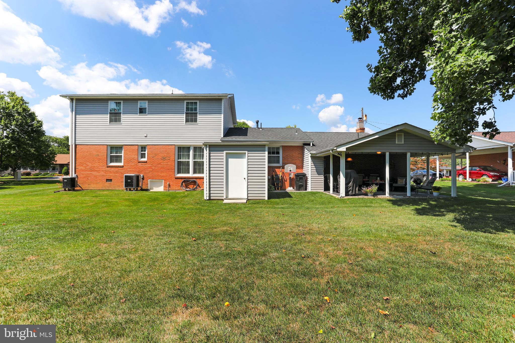 212 W Cedarmeade Ave