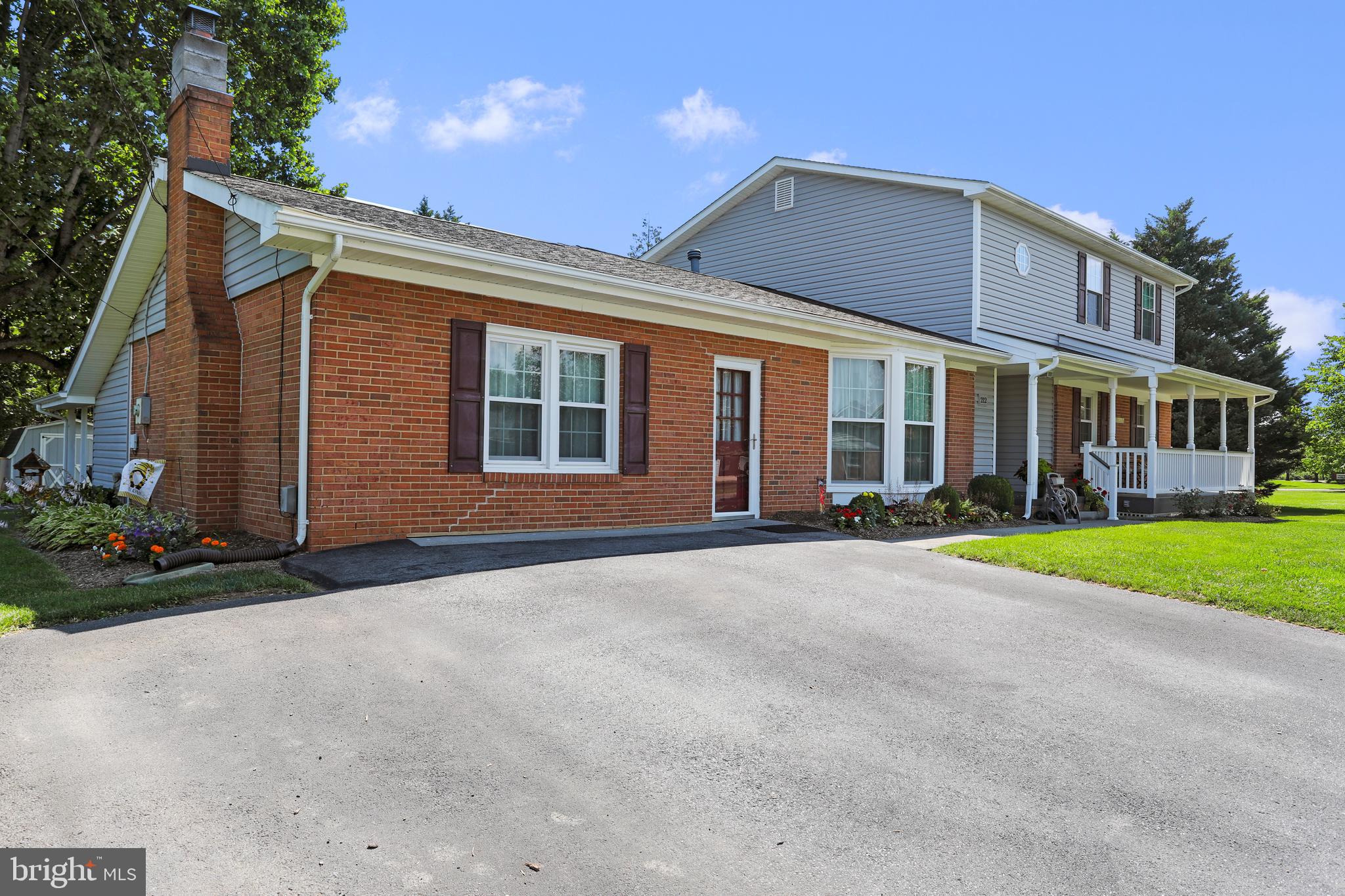 212 W Cedarmeade Ave