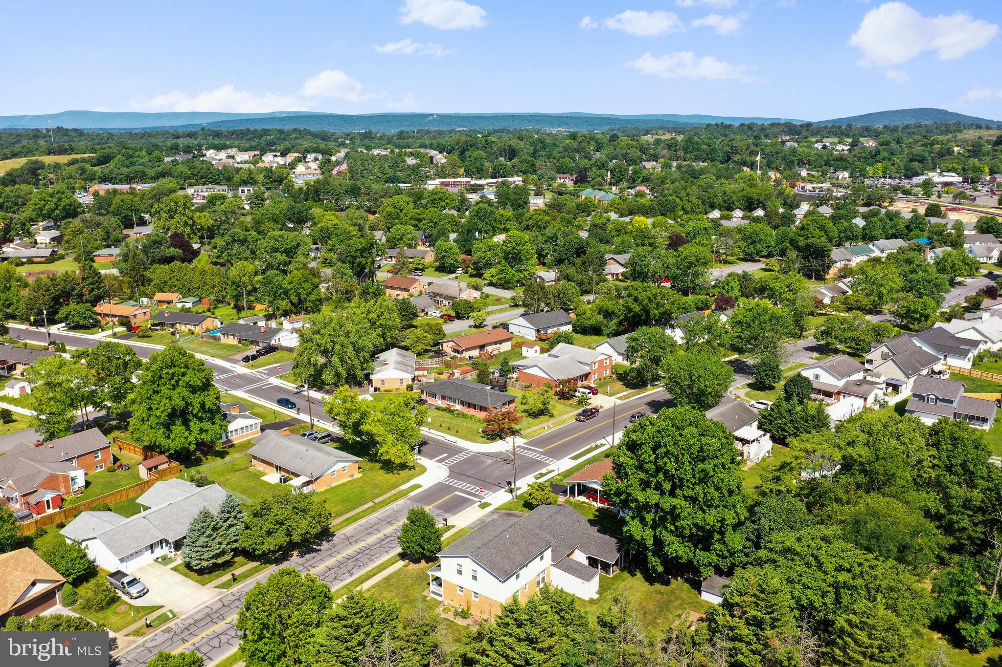212 W Cedarmeade Ave