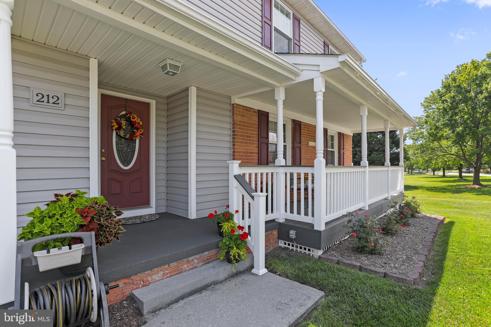 212 W Cedarmeade Ave