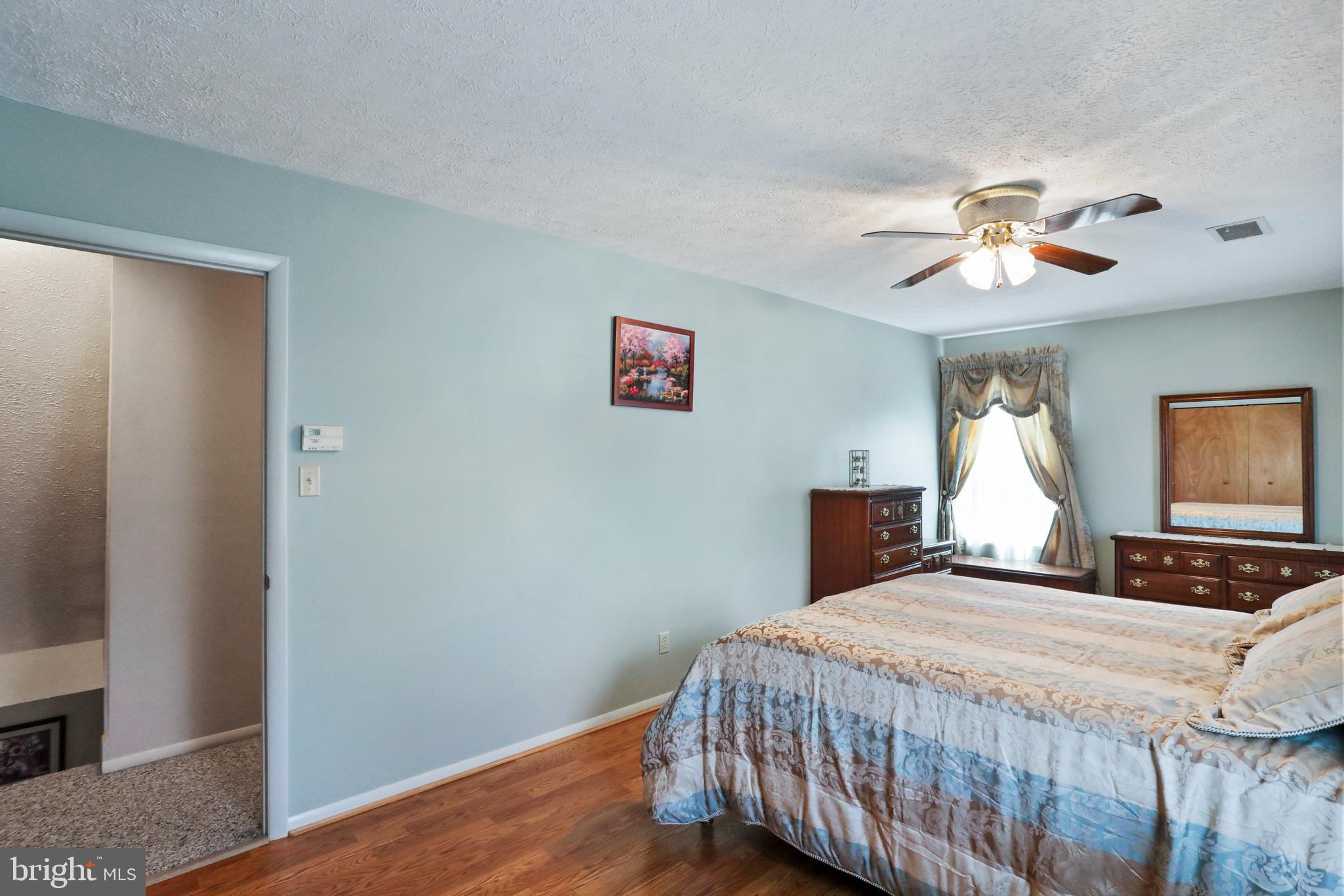 212 W Cedarmeade Ave