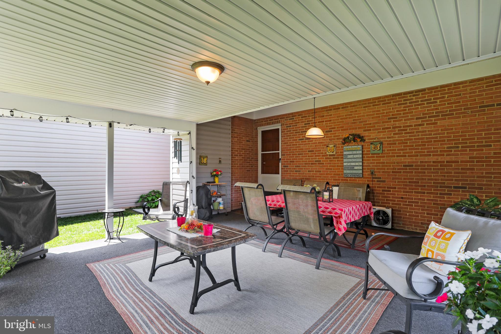 212 W Cedarmeade Ave