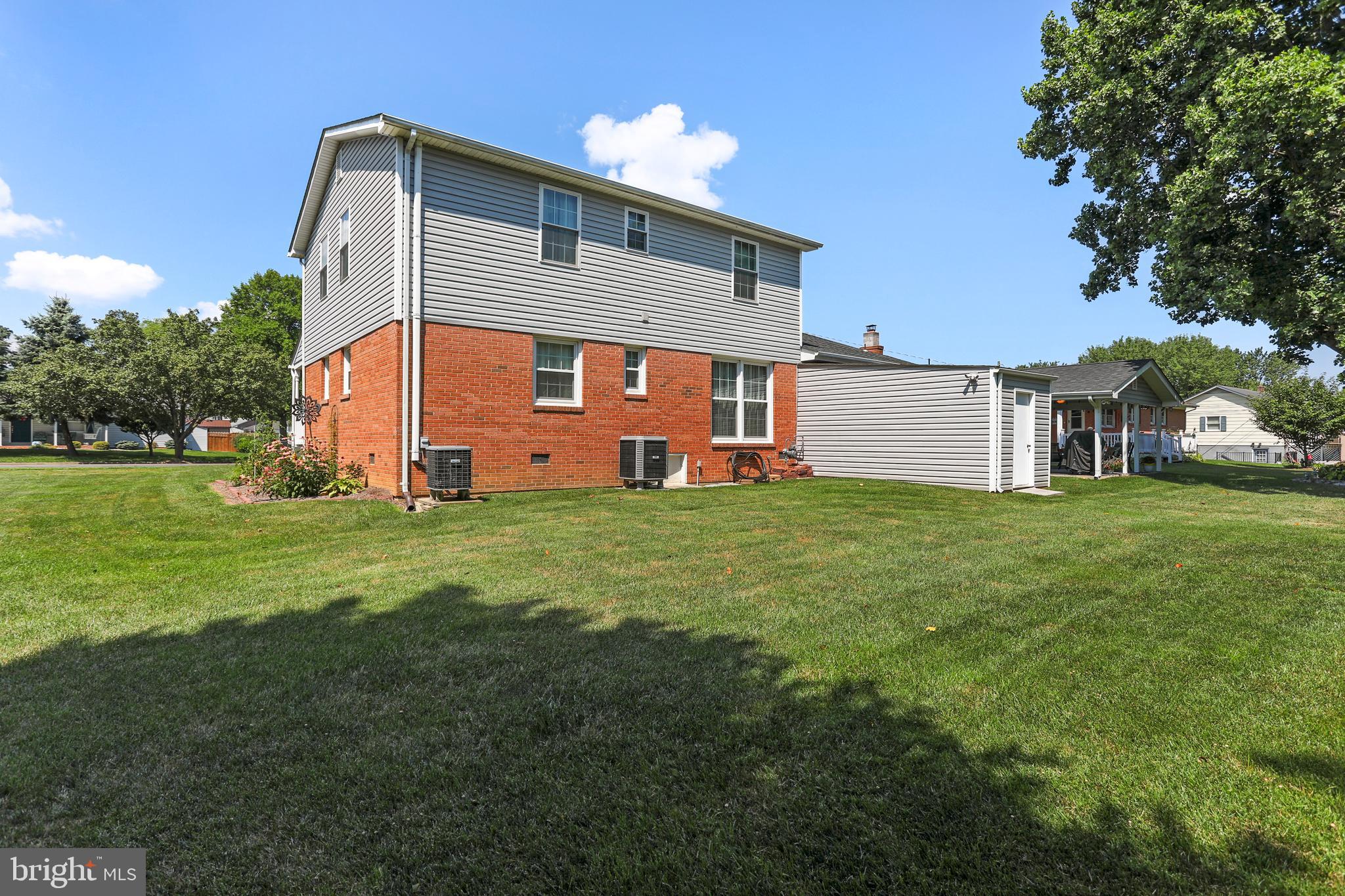 212 W Cedarmeade Ave