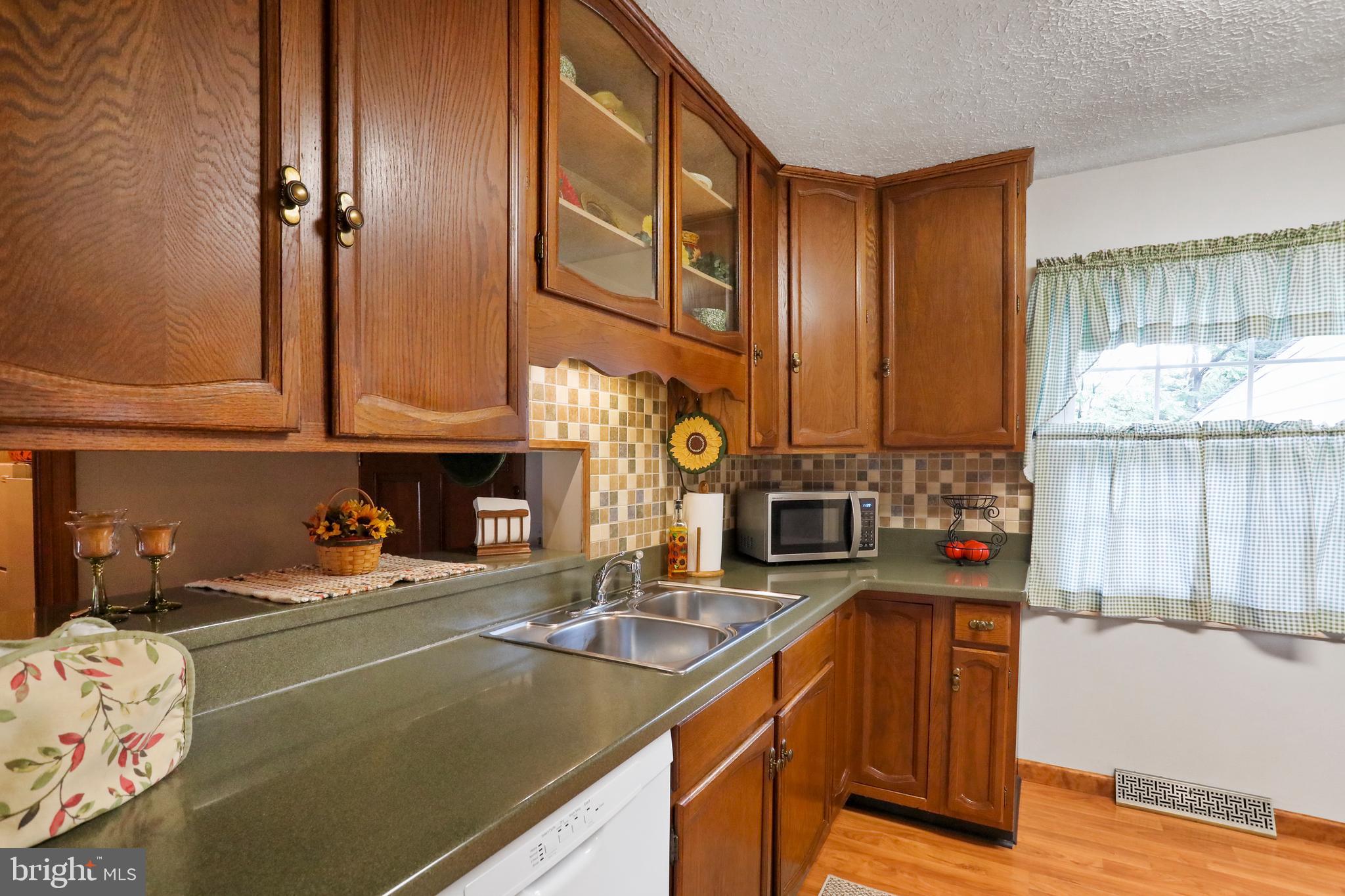 212 W Cedarmeade Ave