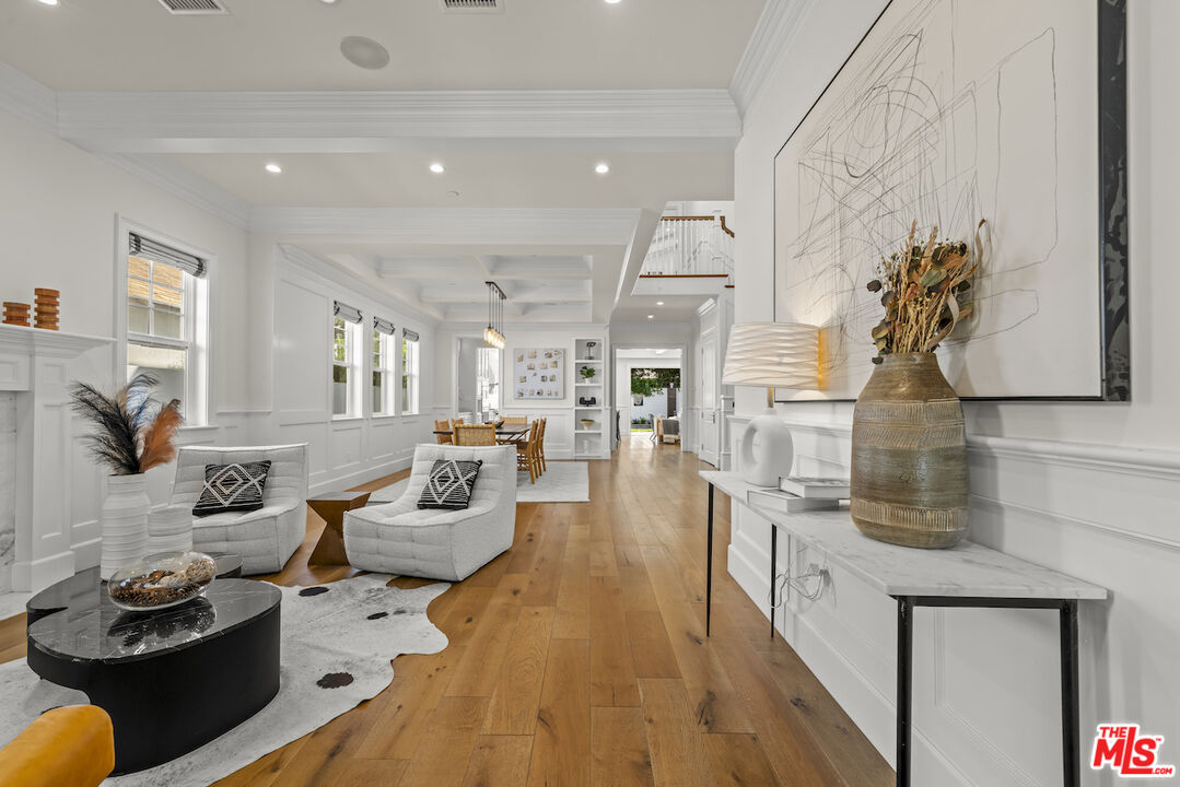 12308 Cantura St